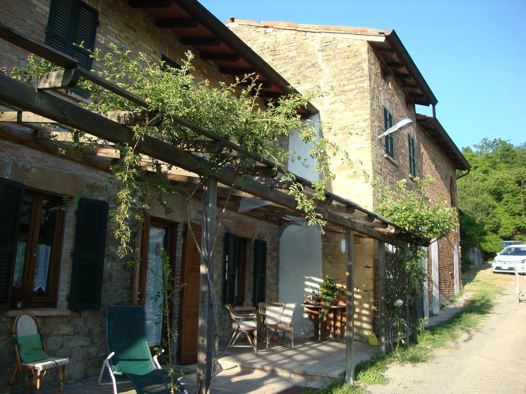 Casa Dell' Abbondanza B&B Agriturismo Vigoleno Eksteriør bilde