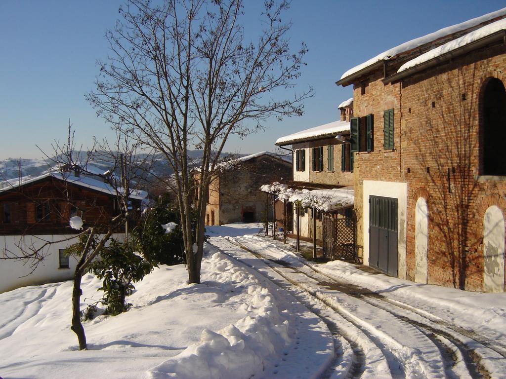 Casa Dell' Abbondanza B&B Agriturismo Vigoleno Eksteriør bilde